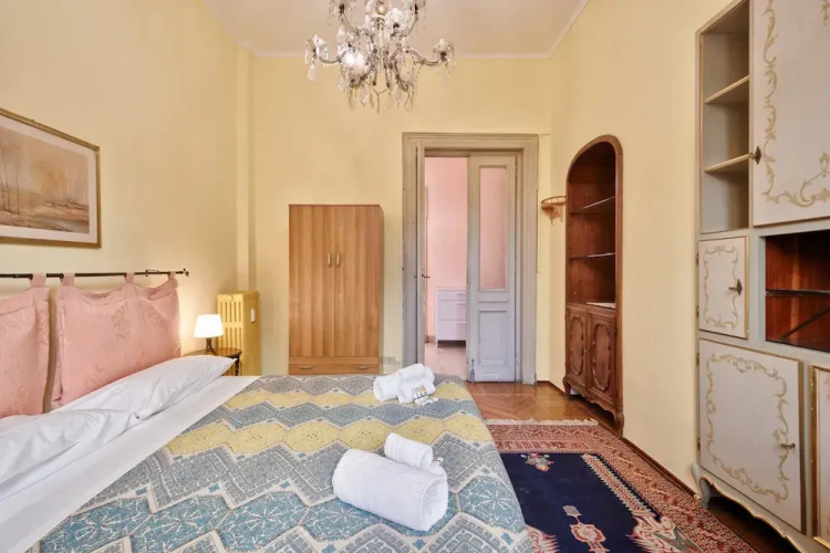 Roomy Flat Turin Crocetta