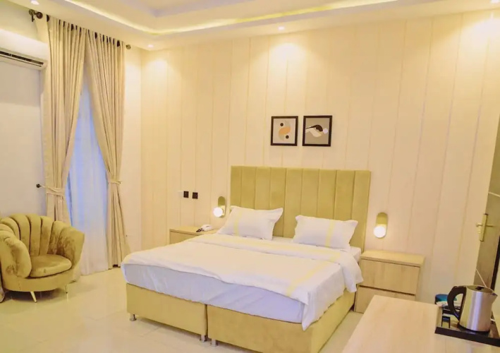 El Castillo Pretigious Hotel