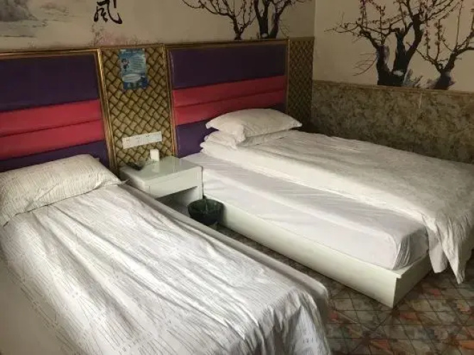 Lvou Hotel