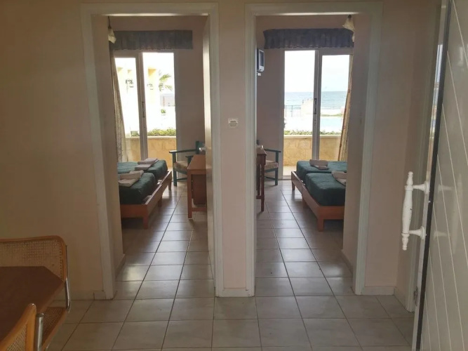 Chrisanna Apartments & Studios