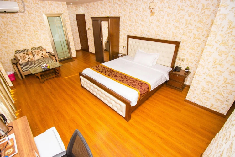 Hotel Ample