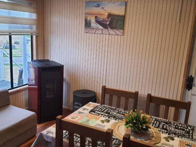 2 Bedrooms Cottage
