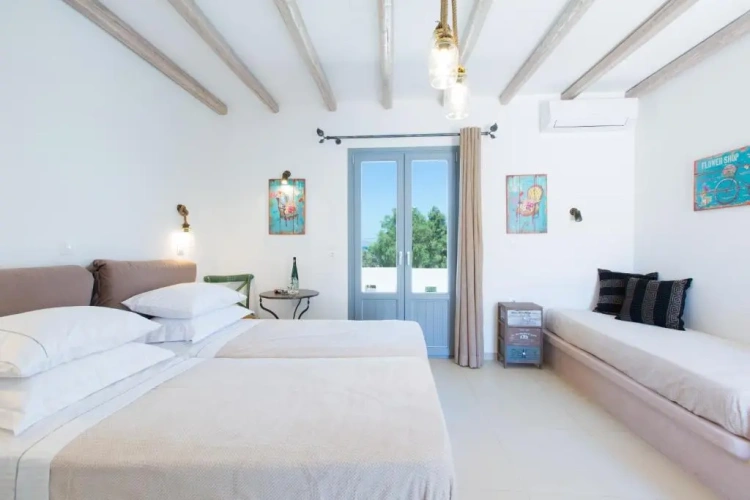 Deluxe Triple room