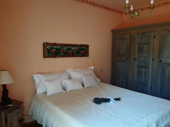 3 Bedrooms Cottage