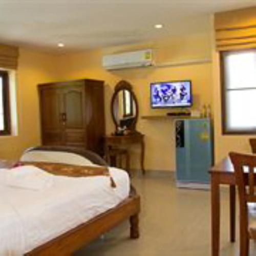 Hathai House Resort