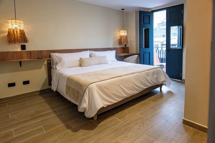 Superior Double room with balcony and with city view
