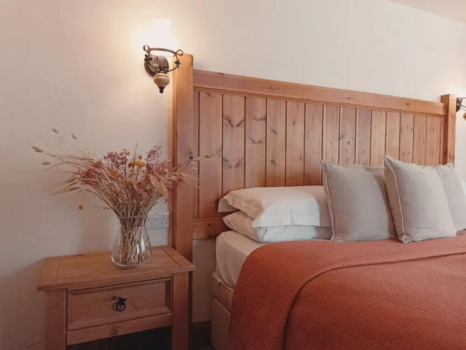 Gwaelod Y Garth Inn
