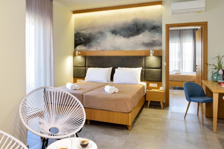 2 Bedrooms Suite with balcony