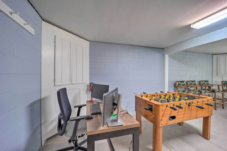 Deep Gap Cottage w/ Fire Pits - Hike & Ski!