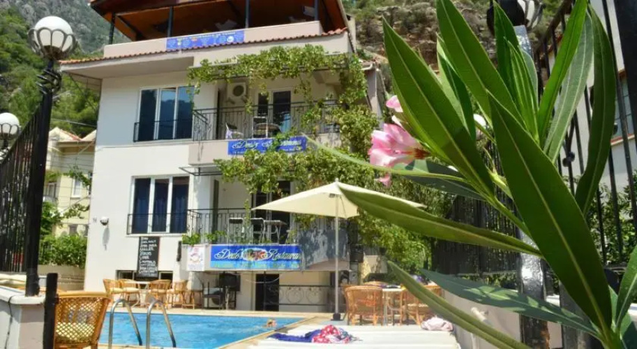 Deniz Apartments