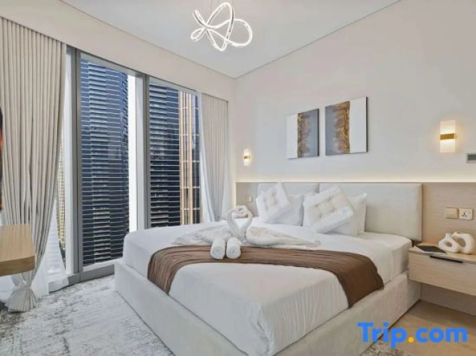 2 Bedrooms Suite with Burj Khalifa view