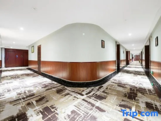 Senman Jingpin Hotel