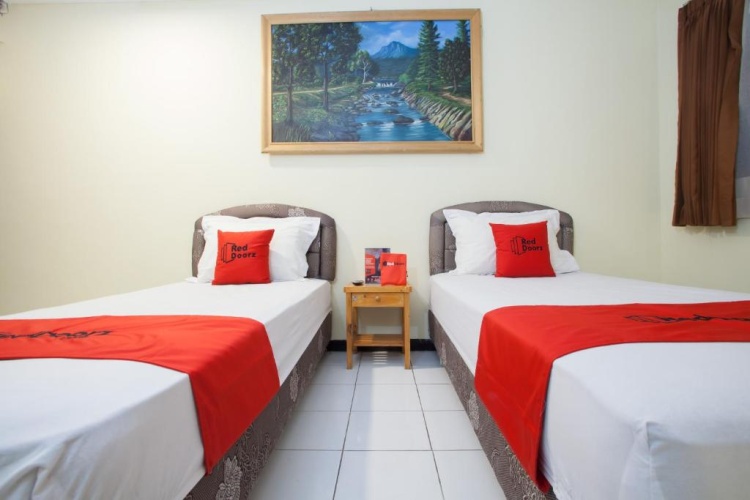 Standard Triple room