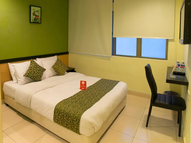 OYO 151 Twin Hotel