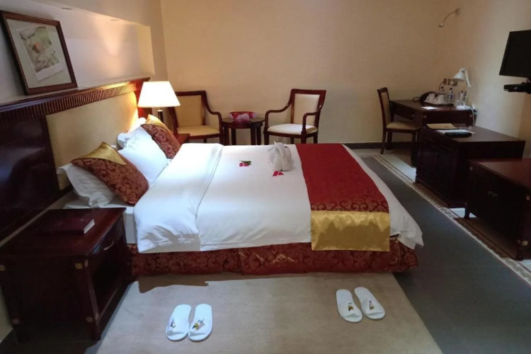 Falcon Heights Hotel