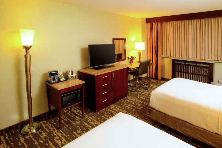 DoubleTree by Hilton Rochester Mayo Clinic Area