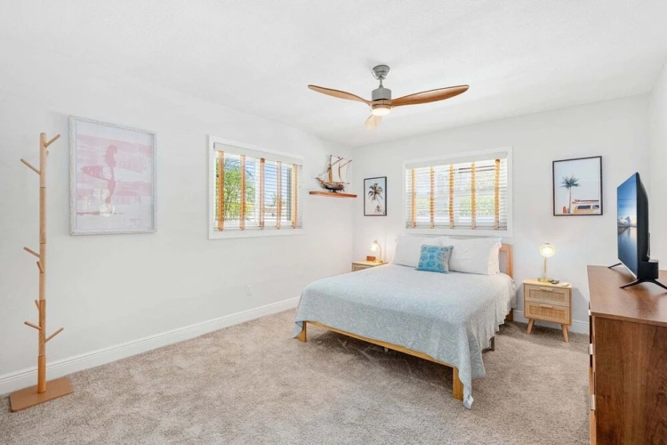 4 Bedrooms Cottage