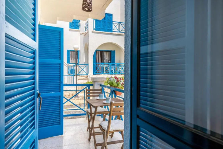 Sea Breeze 1-BR Apt & Pool in Pyla