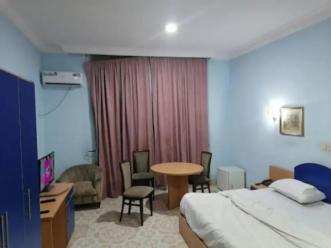 Royal Garden Hotel