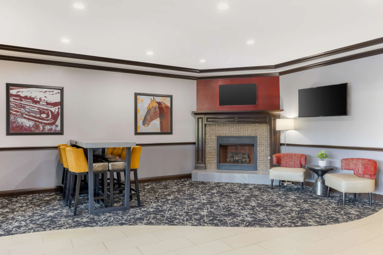 Best Western Carthage Inn & Suites