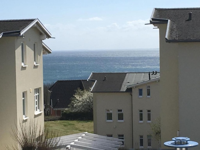 2 Bedrooms Apartment with sea view
