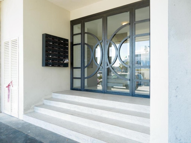 2 Bedrooms Quadruple Apartment