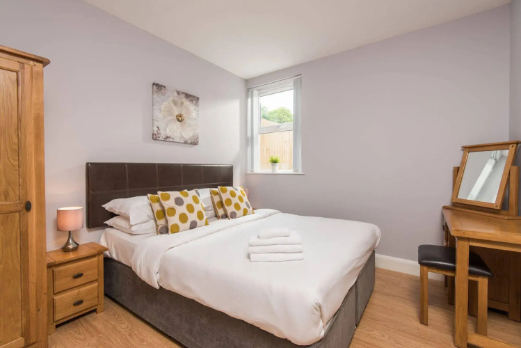 Giant Serviced Apartments