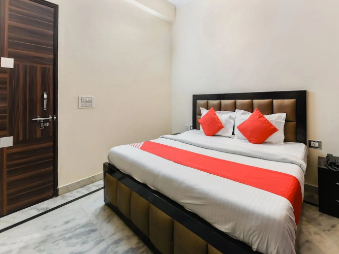 OYO 22968 Devanshi Residency