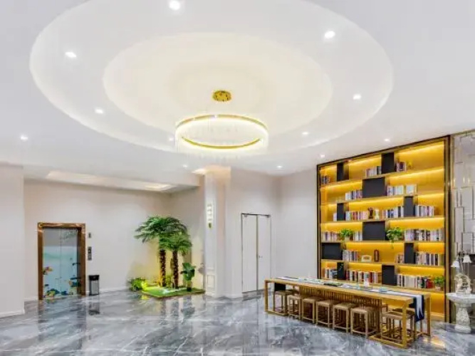 Chizhou Amethyst Hotel
