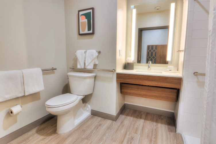 Holiday Inn Gainesville-University Ctr photo 9