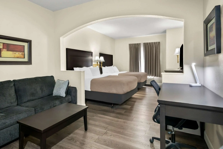 Quadruple Suite