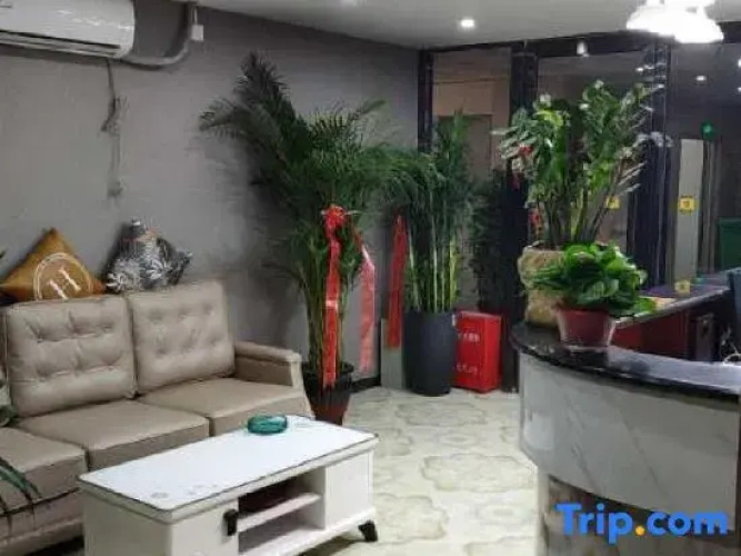 Zhongmu Xinghan Express Hotel