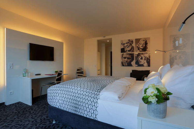 FourSide Plaza Hotel Trier, Trademark Collection by Wyndham