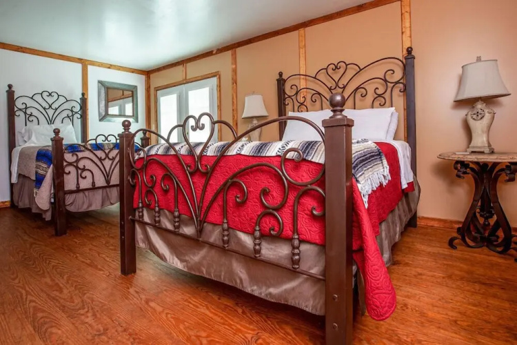 Round Top Hotel