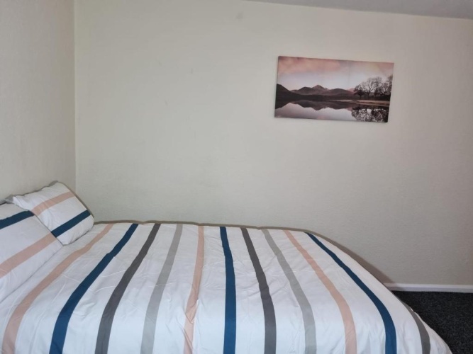 3 Bedrooms Apartment