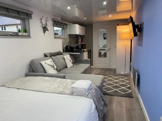 Hillside Lodge