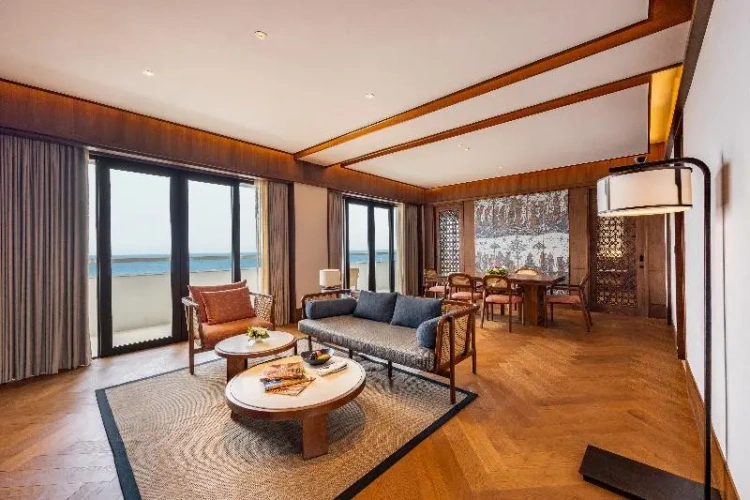 Suite with balcony and with ocean view