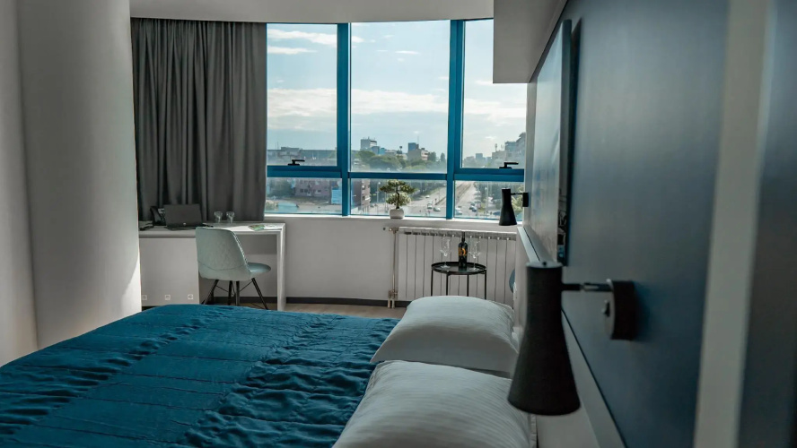 Hotel Blue
