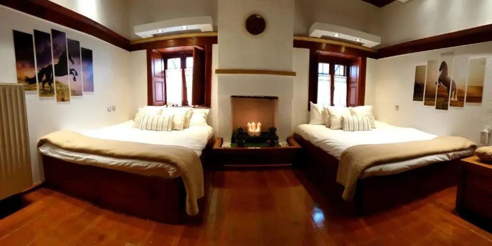 Deluxe Quadruple room