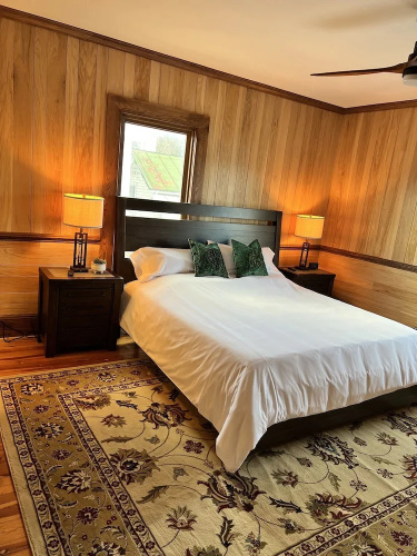Monterey Inn