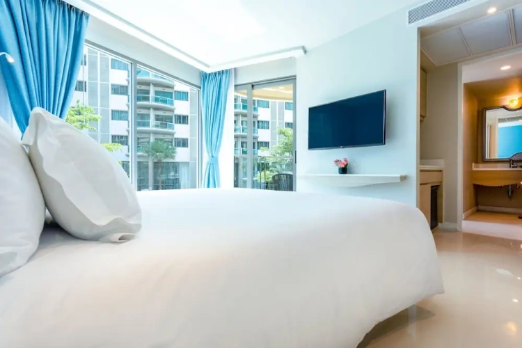 Deluxe Double room with balcony