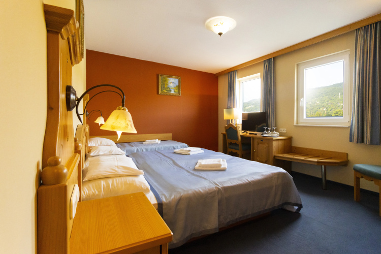 Aquamarina Hotel