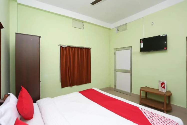 OYO 22561 Somnath Rest House
