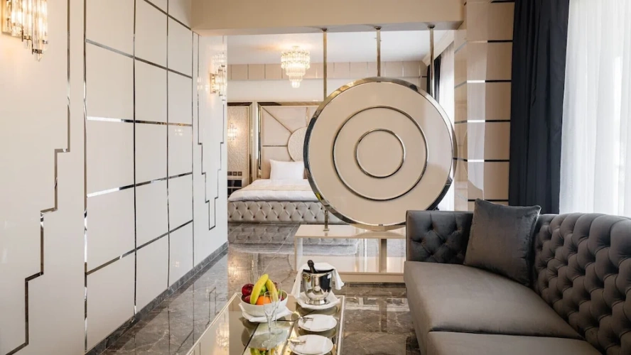 Royal Suite