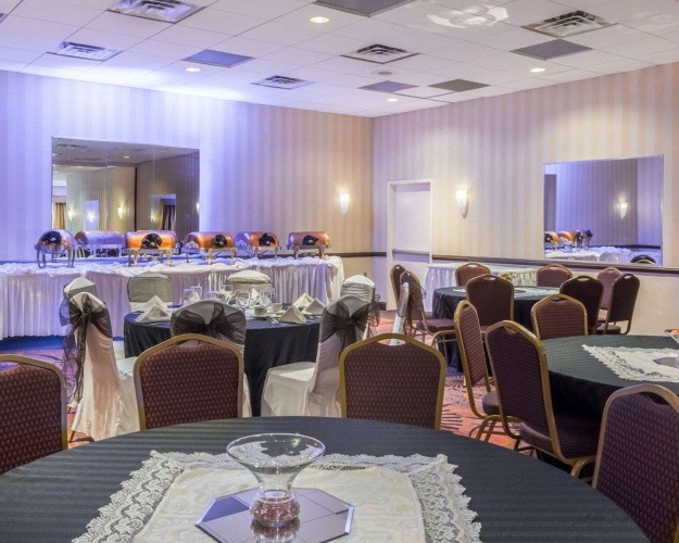 Clarion Hotel photo 23