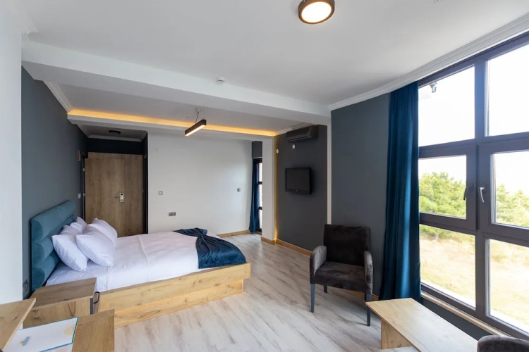 Sunrise Hotel