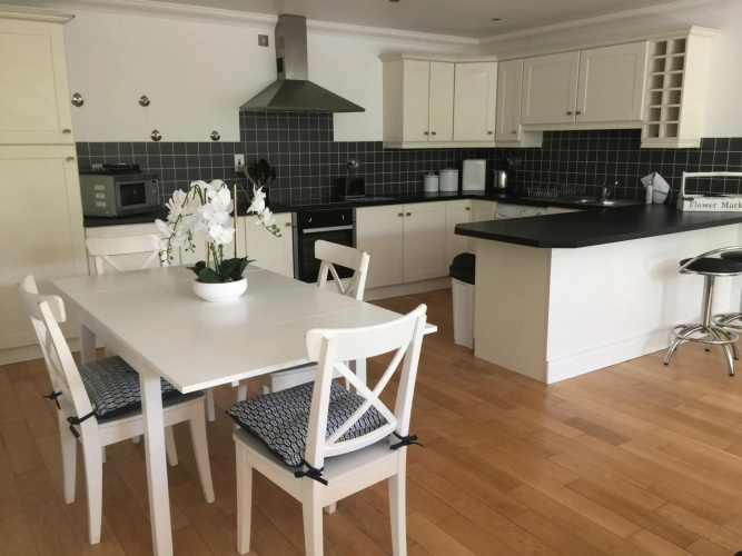 Strandview Ground Floor Beach Apartment