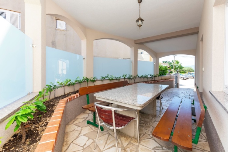 Apartment with balcony
