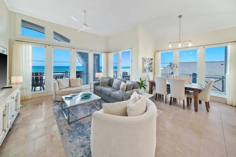Paradise Loft 3 Bedroom Townhouse by RedAwning