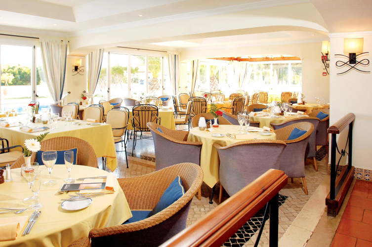 Dona Filipa Hotel photo 28
